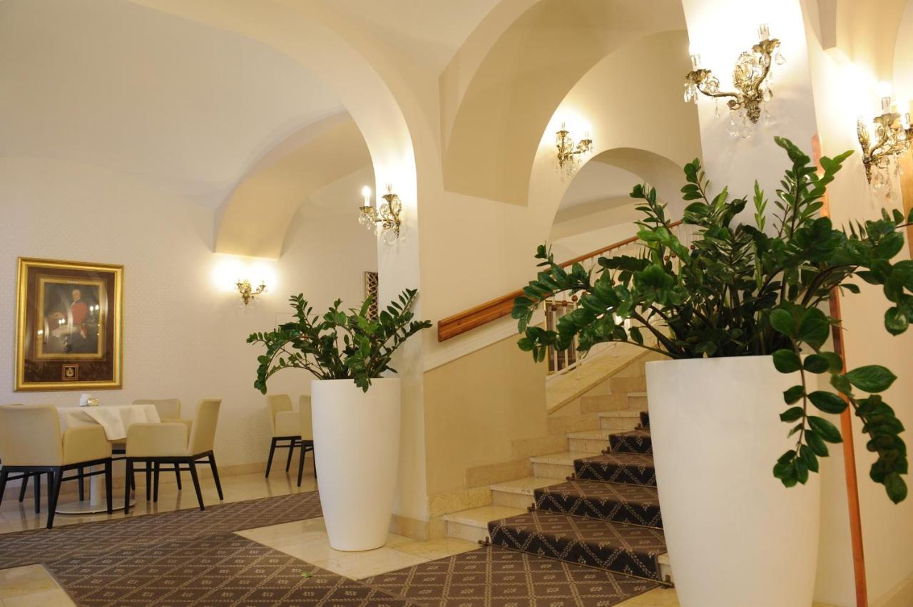 טפליצה Hotel Prince De Ligne מראה חיצוני תמונה